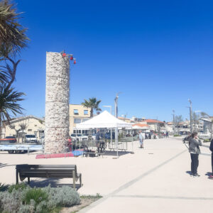 Le mur escalade mobile est une animation idéale pour mettre en valeur votre évènement et vos animations. C'est une animation originale, ludique et également tout public. Tout le monde le remarque grâce à son visuel et sa hauteur.