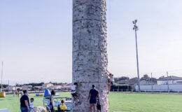 Le mur escalade mobile est une animation idéale pour mettre en valeur votre évènement et vos animations. C’est une animation originale, ludique et également tout public. Tout le monde le remarque grâce à son visuel et sa hauteur.