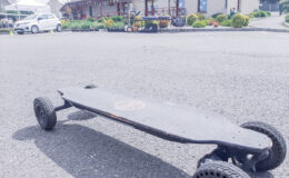 skate-electrique-loisirs-roulants-ados-enfants-adultes-Toulouse-Albi-Castres-Carcassonne-Montauban-Auch-Lavaur-Auterive-id2loisirs-17042026-3