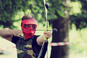 jeu activité tir et précision archery battle jeu challenge collectif id2loisirs