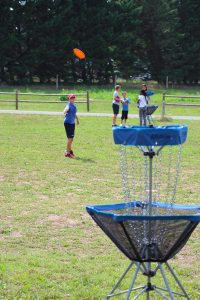 Jeu de tir et précision disc golf jeu challenge enfants et adultes id2loisirs Toulouse France