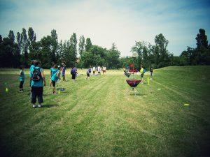 Jeu de tir et précision disc golf jeu challenge enfants et adultes id2loisirs Toulouse France