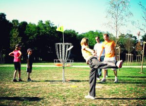 Jeu de tir et précision disc golf jeu challenge enfants et adultes id2loisirs Toulouse France