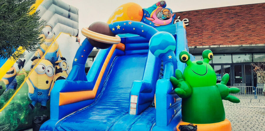 Toboggan Espace gonflable