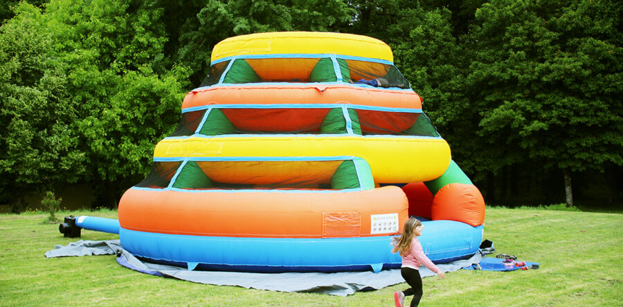 Arbre à grimper gonflable