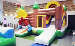 activité jeu gonflable enfant multiplay skieur id2loisirs