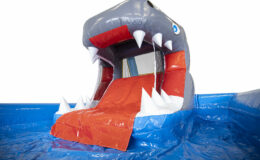 location du mini parc requin, un jeu d’eau gonflable pour enfants sur Toulouse et toute la France proposé par id2loisirs