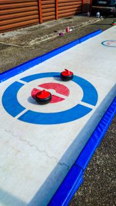 location jeu piste curling-synthétique jeux enfants ados adultes id2loisirs Toulouse France