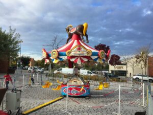 Carrousel manège gonflable activités jeux id2loisirs