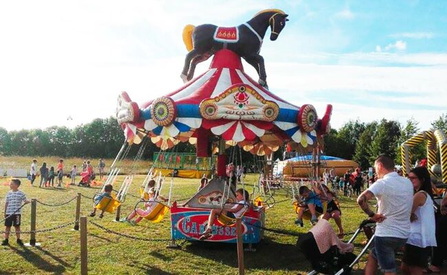 Carrousel manège gonflable activités jeux id2loisirs