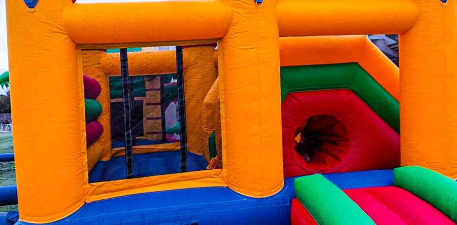 Parcours mini gonflable