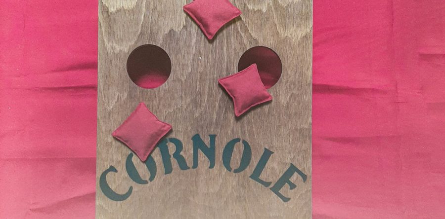 Jeu en bois cornole