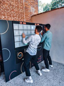 Mur digital mur interactif jeux et animations digitales th Wall pour les enfants, adolescents et adultes, événement privé, public ou professionnel sur Toulouse et toute la France