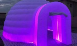 Igloo gonflable à couleurs changeantes