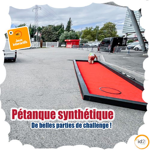 Ce terrain haut de gamme de 8m x 2m donne le sentiment d'un véritable jeu de pétanque !
