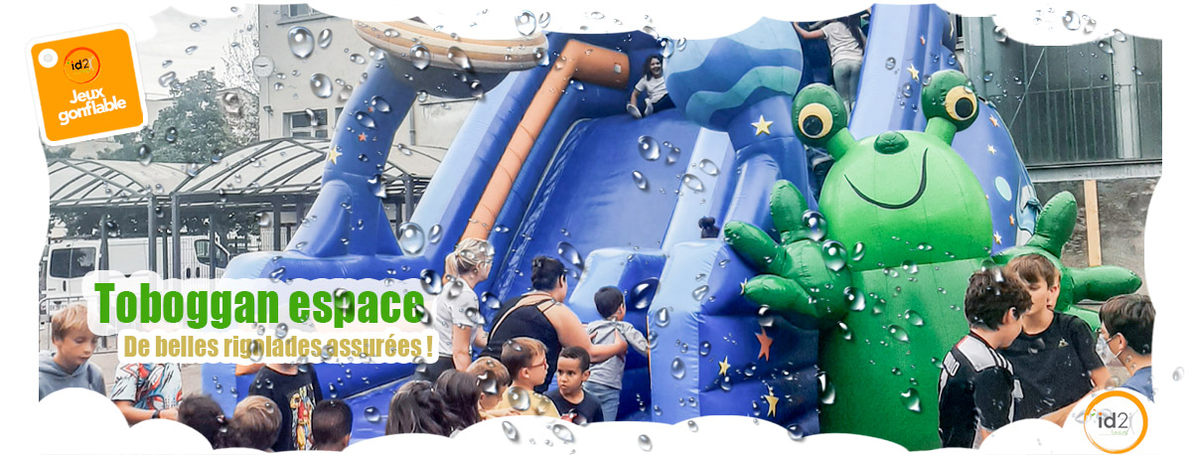 Ce toboggan gonflable Espace est assez impressionnant par sa taille mais convient bien aux enfants dès le plus jeune âge. L’esprit aventureux et intrépide de nos enfants prend très vite le pas sur les premières appréhensions